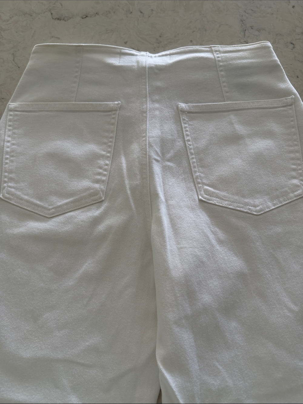 Worn Once! Veronica Beard White Wide Leg Crosbie Crop Jean. - Picture 8 of 12